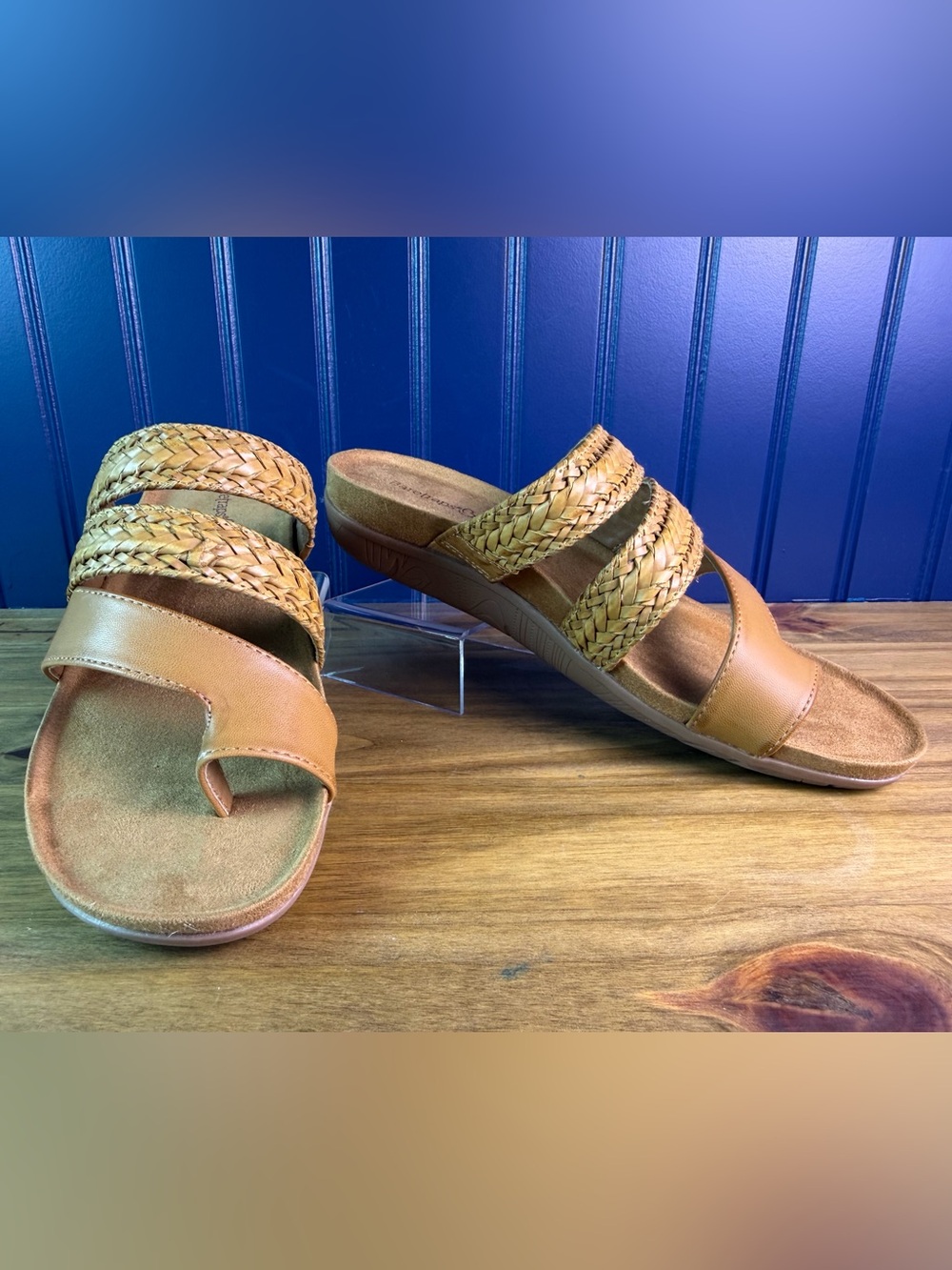 Baretraps Jonelle Caramel Braided Comfort Sandals Womenβs 8M NIB